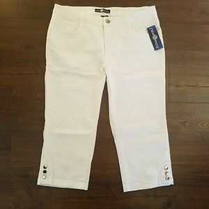 White Capri Pants